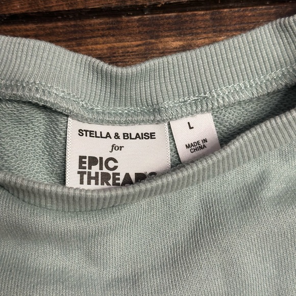Epic Threads Light Gray Sweatshirt - Picture 2 of 2